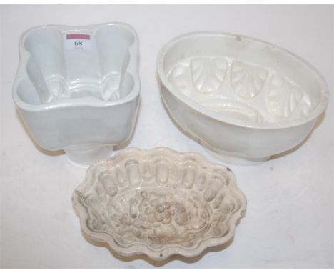 A Victorian Mintons ceramic jelly mould; together with two others (3)