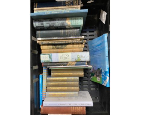 BOOKS (broadly) BRITISH TOPOGRAPHY etc. A good group from an academic's personal library. Edinburgh, London, Sunderland Potte
