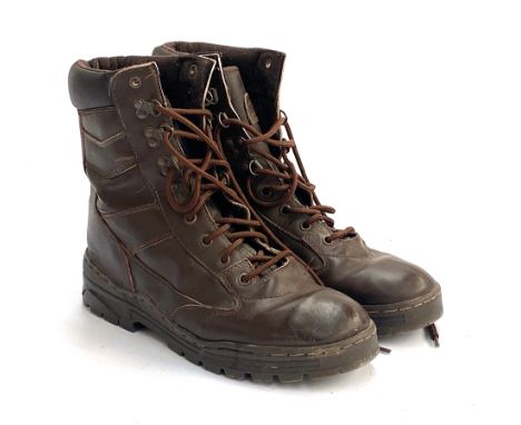 A pair of Highlander army boots, approx. size 10