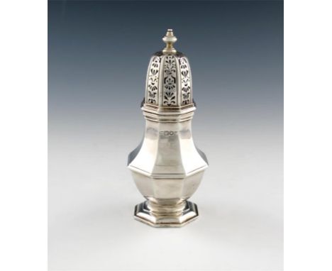 An Edwardian silver sugar caster, by Hunt and Roskell Ltd, London 1902, octagonal baluster form, pull-off pierced cover, knop