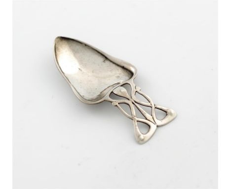 An Edwardian silver Art Nouveau caddy spoon, by Deakin and Francis, Birmingham 1904, heart shaped bowl, with spot-hammered de