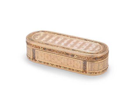 AN EARLY 19TH CENTURY THREE COLOUR GOLD BOX, POSSIBLY FRENCH  The straight sided oblong box with rounded ends decorated with 