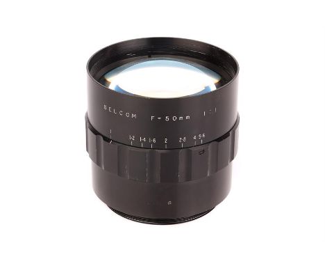 A Dallmeyer Selcom f/1 50mm Lens,black, serial no. 779083, body, VG, elements, VG-E