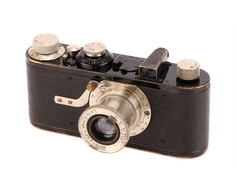 A Leica Model Ia Elmax Camera,1925, black, serial no. 360, with Leitz Elmax f/3.5 50mm lens, nickel, body, VG, shutter workin