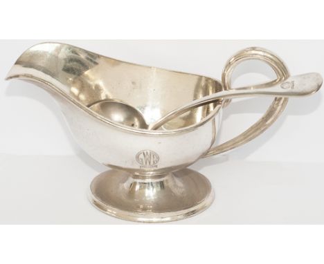 GWR silverplate GRAVY/SAUCE BOAT together with a LADLE. Both marked with GWR HOTELS roundel and the sauce boat marked Elkingt