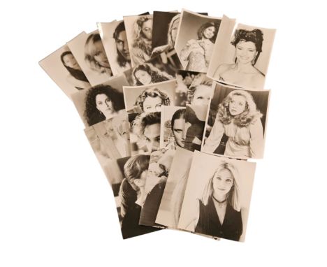 Iconic Actress/Singer 20 black and white Photo's 10x8 inch, Lucy Liu, Michelle Pfeiffer, Drew Barrymore, Linda Hamilton, Salm
