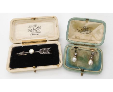 A yellow and white metal rose cut diamond and button pearl arrow brooch, weight 3.8gms,together with a single yellow metal pe