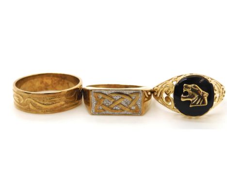 Three 9ct gents rings, wedding band, size Z1/2, celtic knot work with diamond accents, size Z1/2, and a onyx ring with tigers