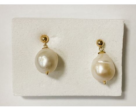 9CT GOLD SOUTH SEA PEARL EARRINGS