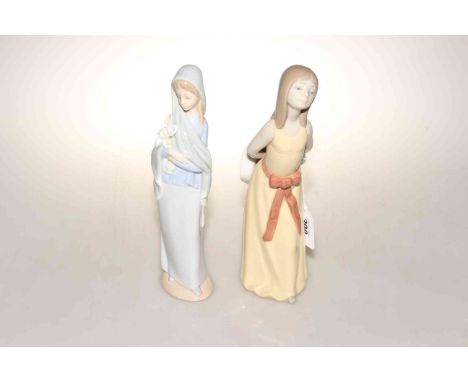 Two Lladro figures