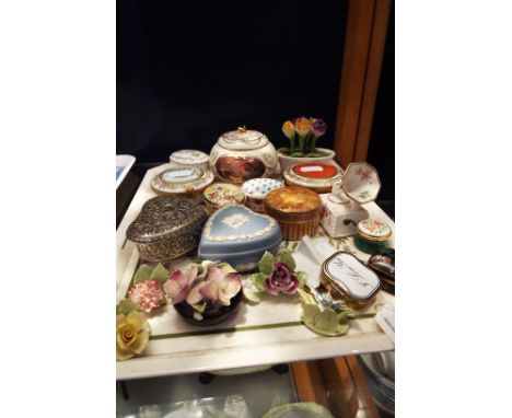 A small selection of porcelain trinket boxes and ceramic flowers to include Aynsley, Royal Adderley, Crown Staffordshire, Lim