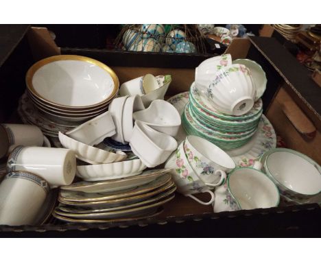 A Royal Worcester floral decorated part tea set, two Spode 'Trapnell' pattern lobbed dishes, a Minton 'Haddon Hall' cake plat