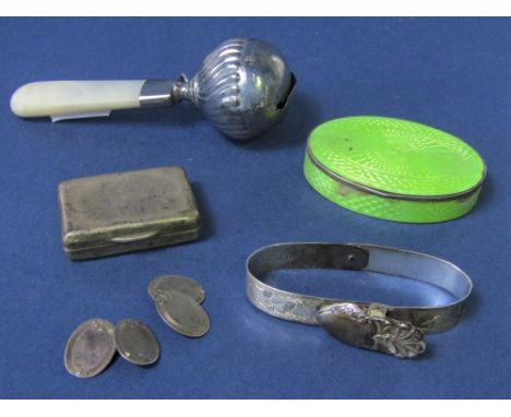 A mixed collection of bijouterie silver to include silver and guilloche enamel oval pill box, the hinged lid enclosing a gilt