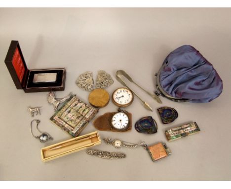 Mixed bijouterie lot to include an enamel inlaid floral buckle, 19th century mother of pearl card case, vintage cigarette lig
