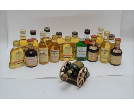 A COLLECTION OF MINIATURE SCOTCH WHISKIES; Bells, Famous Grouse, The Jacobite, Teachers, also to include Gin, Drambuie and Ca