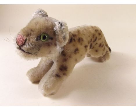 A Steiff leopard 20cm - lacking button