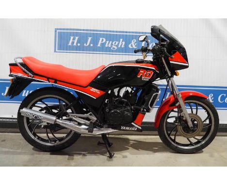 Yamaha RD125 motorcycle. 1984. Matching frame and engine numbers. Reg. A876 KGV. V5 and keys 