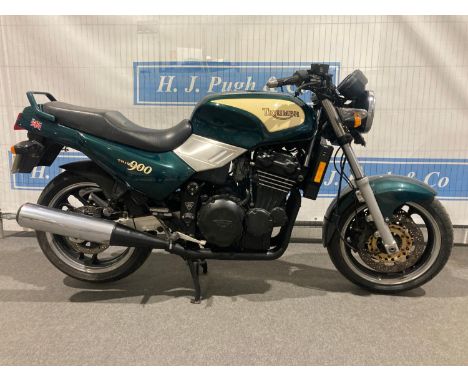 Triumph Trident 900 motorcycle. 1995. Runs but no fuel, petrol tap leak, new battery. Reg. N476 ORY. V5
