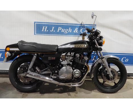 Suzuki GS1000 motorcycle. 1979. 997cc. MOT until 09.06.2022. Runs and rides. With Haynes manual. Reg. AJO 397V. V5 and keys 