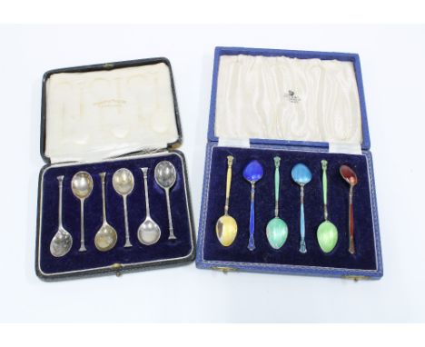 Set of six harlequin enamel silver coffee spoons, Birmingham 1955 together with a cased set of six London silver coffee spoon