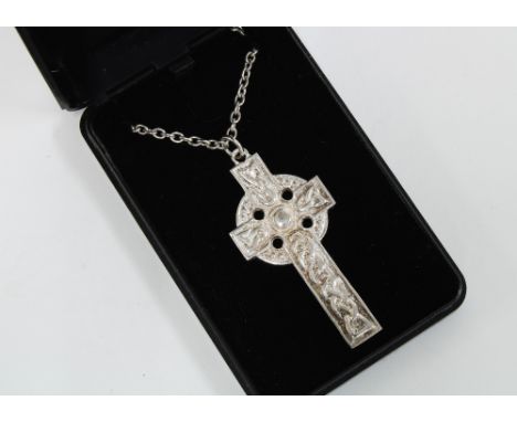 Silver crucifix with celtic pattern on a silver chain 