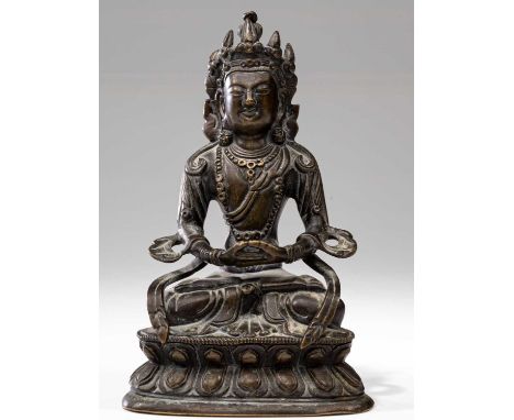 BronzeChina , 18th century Qing Dynasty Dimensions: Height 16 cm Wide 10 cm Depth 7 cmWeight: 826 grams Buddha Amitabha seate