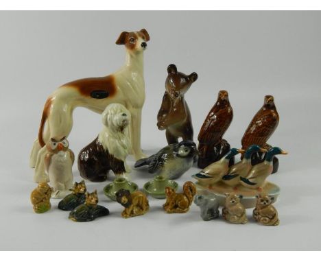 Goebel Beswick and other figures, to include a USSR bear, a Coopercraft dog, a Goebel wren and shepherd, two Beswick Ben Eagl