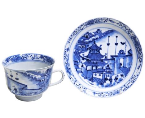 BLUE AND WHITE 'PALACE SCENE' CUP AND SAUCER QING DYNASTY, 18TH /19TH CENTURY the sides decorated in tones of underglaze blue