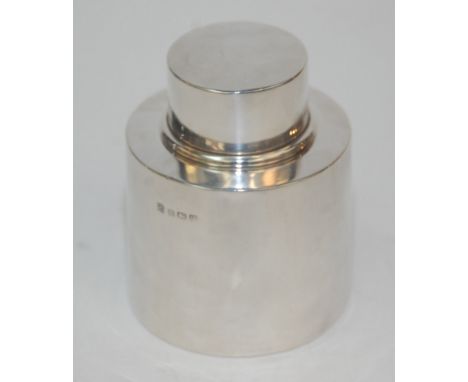 A plain silver tea caddy, 3.7oz. 