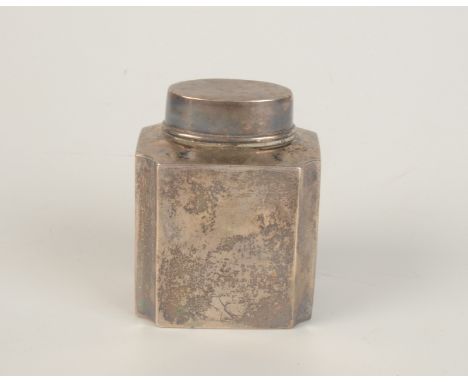 A late Victorian small silver tea caddy, Chester 1898. 2.1oz.
