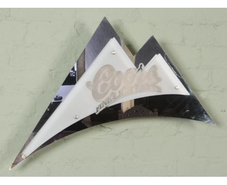 A Coors 'Fine Light Beer' light up advertising sign. Height: 47cm, Width: 76cm.  Needs re-wiring.