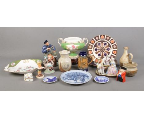 A collection of named ceramics, to include Royal Doulton 'The Lobster Man', Royal Worcester 2831 jug, Bisto Rockingham style 