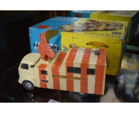 A Corgi Major 'Decca' Mobile Airfield Radar, No.1106, boxed.  Condition Report: Generally very good condition. 