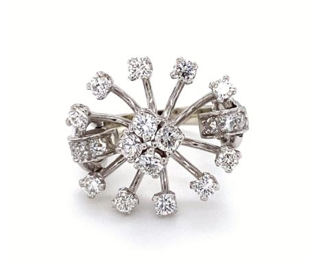 Ring mit Brillanten und Diamanten, ges. ca. 1 ct  Material: geprüft auf 750 Weißgold  Diamanten: 20 Diamanten, 14 im Brillant