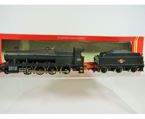 Hornby Railway 00 Scale model of a R143 BR 2-8-0 Loco, Class 2800. Boxed, unused and as new in box. See photos. 