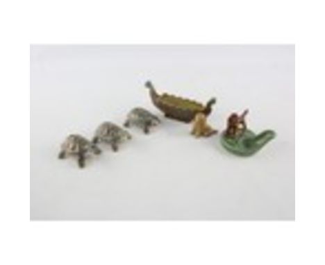 6 x Vintage WADE Miniature Ornaments Inc Viking Ships, Tortoise, Dogs Etc    627582