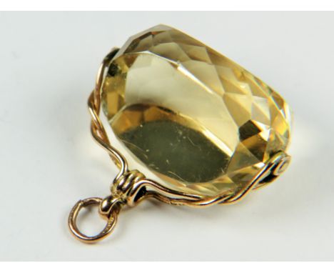 9ct gold vintage citrine swivel fob pendant (10.2g)     2030183