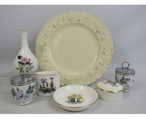 Mixed china lot to include Royal Worcester Egg coddlers, wedgwood etc.