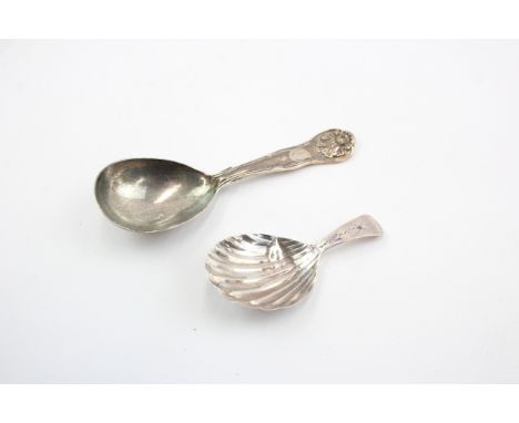2 x Antique / Vintage .925 STERLING SILVER Caddy Spoons Inc Georgian (28g) 667044