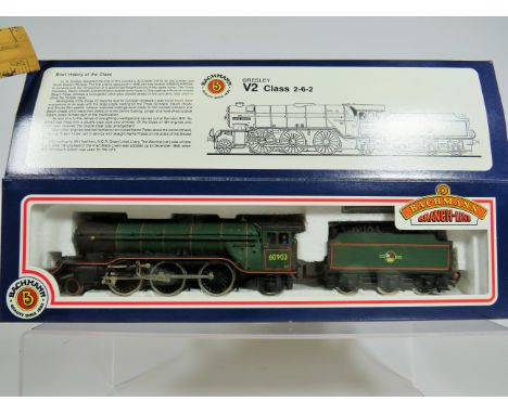 Bachmann Railway 00 Scale Branchline Model of a Double Chimney V2 6090322 BR Green Class 6--2-6-2. Boxed and unused condition