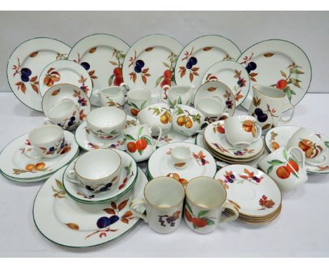 Large quantity of Royal Worcester Dinner and Teaware in the Evesham pattern. All in good order. See photos. 