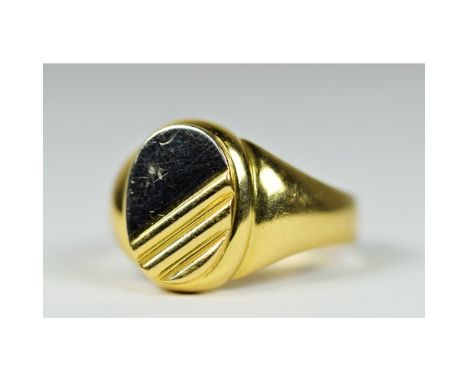 18ct Gents Signet ring. Finger size 'P' 8.0g