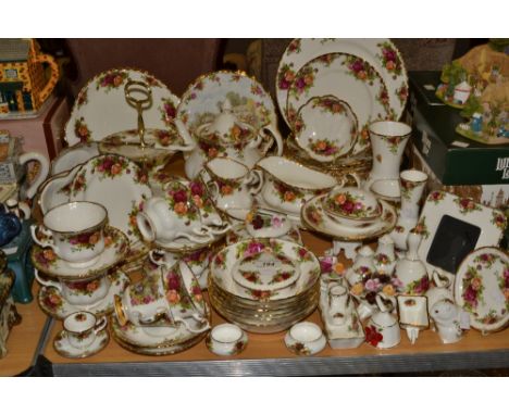 Royal Albert Old Country Roses - an extensive collection comprising of trinket pots and covers, cake stand, vases, teapot, sa