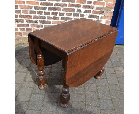 Oak gate leg table