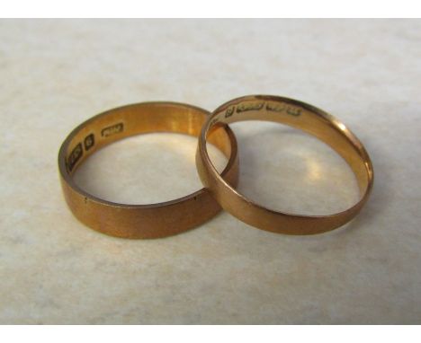 2 9ct gold band rings size K/L and M, 3mm and 4 mm, total weight 3.1 g