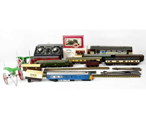 A collection of model railway items and accessories of varying scales, including a Parkside Dundas 0 gauge 7mm side wagon kit