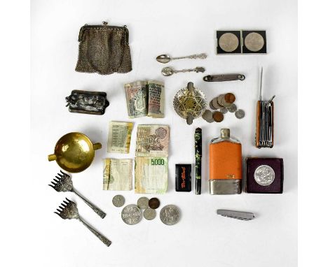 A collectors' lot, to include a 925 silver chainmail purse, a hallmarked silver pocket knife, a Conway Stewart No.285 fountai