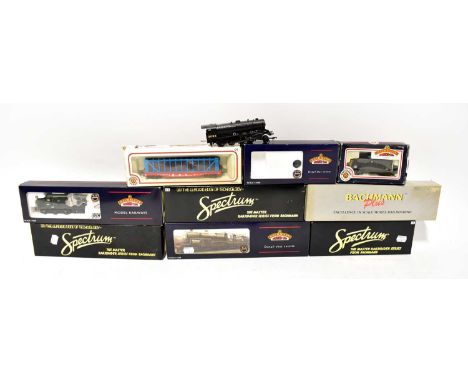 BACHMANN; six boxed model railway items comprising three Spectrums, an HO Maintenance of Weigh Vehicle Ballast with Crane, no
