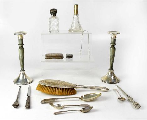 A group of hallmarked silver items comprising a tablespoon, engraved 'EP to HHN' to the terminal, William Rawlings Sobey, Exe