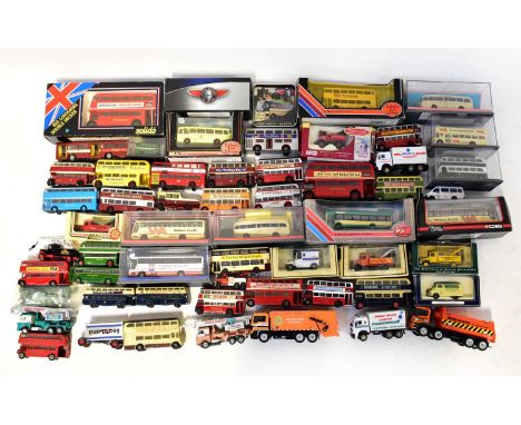 A quantity of boxed and loose scale model buses from makers including Solido, Exclusive First Editions, Lledo Trackside, Clas